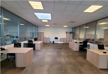 Location de bureau à - Accès routier A104 et A4  à Bussy-Saint-Martin - 77600