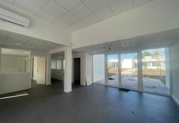 Location bureaux - Proche aéroport, gare et rocade  à Canéjan - 33610