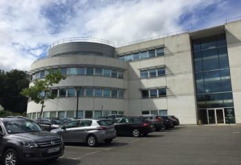 Bureaux à louer - Proche centre-ville et périphérique nantais  à Carquefou - 44470