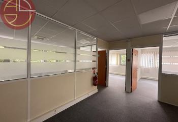 Bureaux à louer à, proche autoroute A62  à Castelnau-d'Estrétefonds - 31620