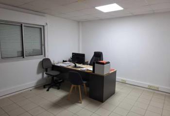 Location bureaux, proche rocade sortie 25, tram et bus  à Cenon - 33150
