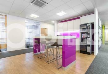 Location bureau (95000) - 1000 m²  à Cergy - 95000