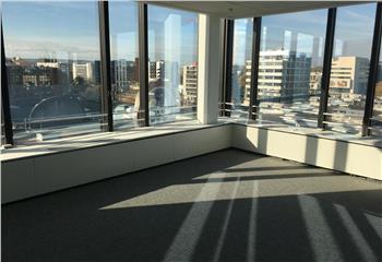 Centre commercial Les 3 Fontaines à - Bureaux rénovés à louer  à Cergy - 95000