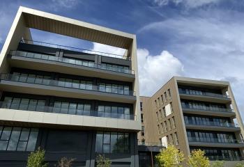 Location bureaux - Proche métro, bus et pistes cyclables  à Cesson-Sévigné - 35510
