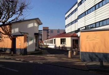 Location bureaux - Proche A4, A86 et RER Joinville-le-Pont  à Champigny-sur-Marne - 94500