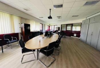 Location bureau Champs-sur-Marne (77420) - 1168 m²