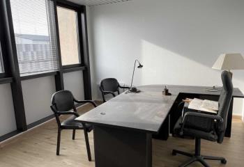 Location bureaux - Proche Route N136 et bus  à Chantepie - 35135