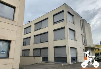 Bureaux à louer  à Chassieu - 69680