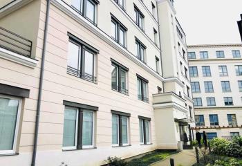 Location bureaux - Proche A4 et RER Val d'Europe  à Chessy - 77700