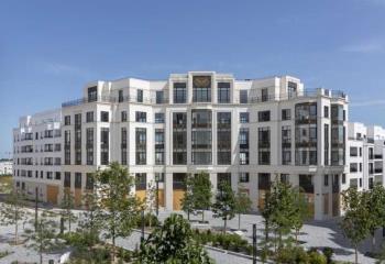 Location bureaux - Proche RER Val d'Europe et autoroute A4  à Chessy - 77700
