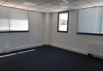 Location bureaux - Proche Toulouse, ascenseur et parking  à Colomiers - 31770