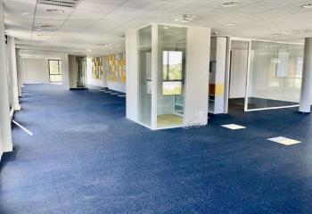 Location bureaux - Proche gare, autoroutes et aéroports  à Compiègne - 60200
