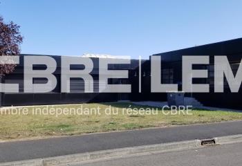 Location bureaux - Proche périphérique et bus  à Cormelles-le-Royal - 14123