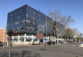 Location bureaux - Proche Centre Commercial Evry 2 et transports  à Courcouronnes - 91080