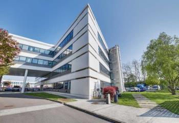 Bureaux à louer dans l'immeuble Olympe à - Proche A6 N104  à Courcouronnes - 91080