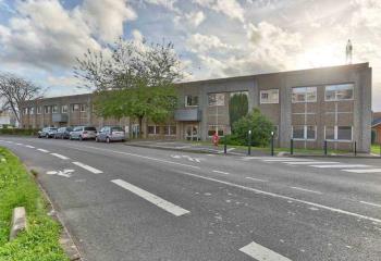 Location bureaux, proche RER D Ris Orangis Bois de l'Épine  à Courcouronnes - 91080