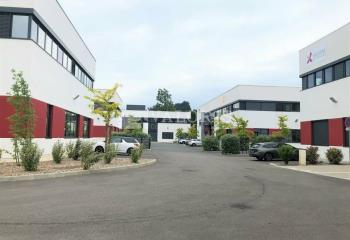 Location bureaux - Proximité gare, autoroutes et transports en commun  à Dardilly - 69570