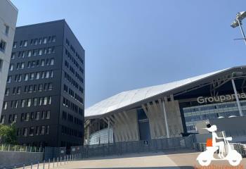 Bureaux à louer - situé à Decines