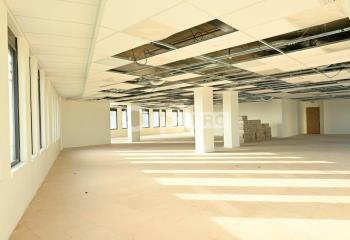Location bureau (69150) - 158 m²