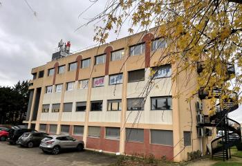 Location bureaux - Parc de Mirande - Proche transports  à Dijon - 21000
