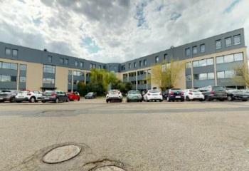 Location bureaux - Proche gare de Vaise et bus  à Écully - 69130