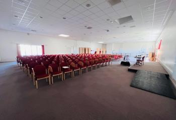 Location bureaux - Proche A1 et CDG  à Estrées-Saint-Denis - 60190