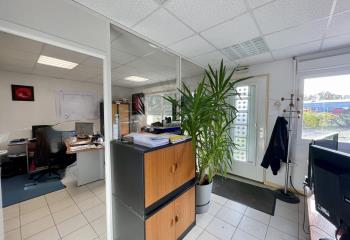 Location bureau avec bonne accessibilité  à Évreux - 27000