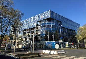 Bureaux à louer à - Centre-ville - Proche tribunal et préfecture - A6  à Évry - 91000