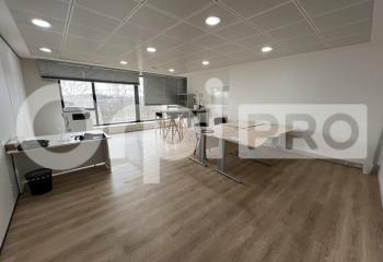 Location de bureaux - N104 - RER D  à Évry - 91000
