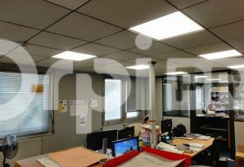 Location bureaux face à la gare  à Évry - 91000