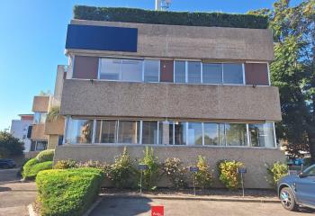 Location bureaux - Proche rocade sud et tram A