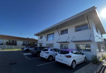 Location bureaux - Proche avenue du Médoc et sortie 7  à Eysines - 33320