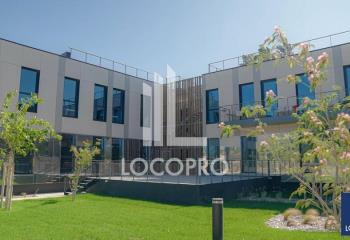 Location bureaux - Proche D96, D7n et A8