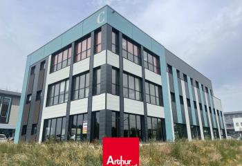Location bureaux - Proche autoroutes A46, A6, A466, A432 et gare SNCF