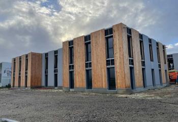 Location bureaux - Pôle Jules Verne - Proche Rocade EST et A29  à Glisy - 80440