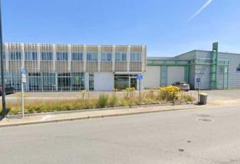 Location bureaux et entrepôts - Proche autoroute, aéroport et tramway