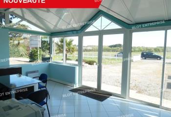 Location bureau - Proche axe passant et stationnement  à Guérande - 44350