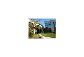 Location bureaux - Proche gare et autoroutes  à Guyancourt - 78280