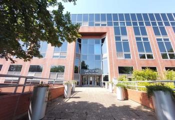 Location bureau Guyancourt (78280) - 698 m²