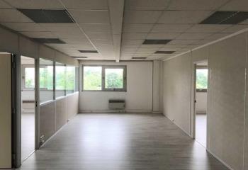 Location bureau Haravilliers (95640) - 2364 m²  à Haravilliers - 95640