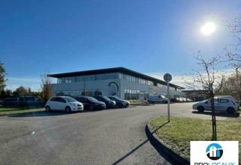 Location bureaux - Proche échangeur A13  à Heudebouville - 27400