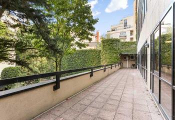 Location bureau Issy-les-Moulineaux (92130) - 171 m²  à Issy-les-Moulineaux - 92130