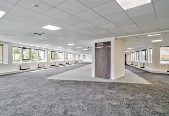Location bureaux, proche métro Mairie d'Issy, ligne 12  à Issy-les-Moulineaux - 92130