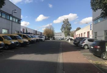 Location bureaux à - Accès A4 A6 A86 et périphérique  à Ivry-sur-Seine - 94200