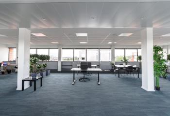 Location bureaux - Proche métro et commodités  à Ivry-sur-Seine - 94200