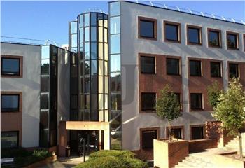 Location bureaux - Proche A86 et N12  à Jouy-en-Josas - 78350