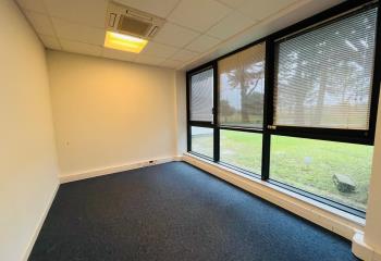 Bureaux à louer - zone de Beslon - bus - gare - D213  à La Baule-Escoublac - 44500