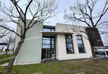 Location bureaux - bâtiment tertiaire  à La-Chapelle-sur-Erdre - 44240