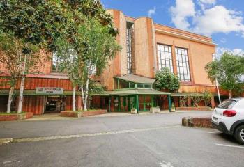 Location bureau La Courneuve (93120) - 5621 m²