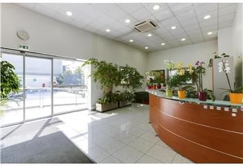 Location bureaux - Proche RER B Stade de France  à La Plaine Saint-Denis - 93210